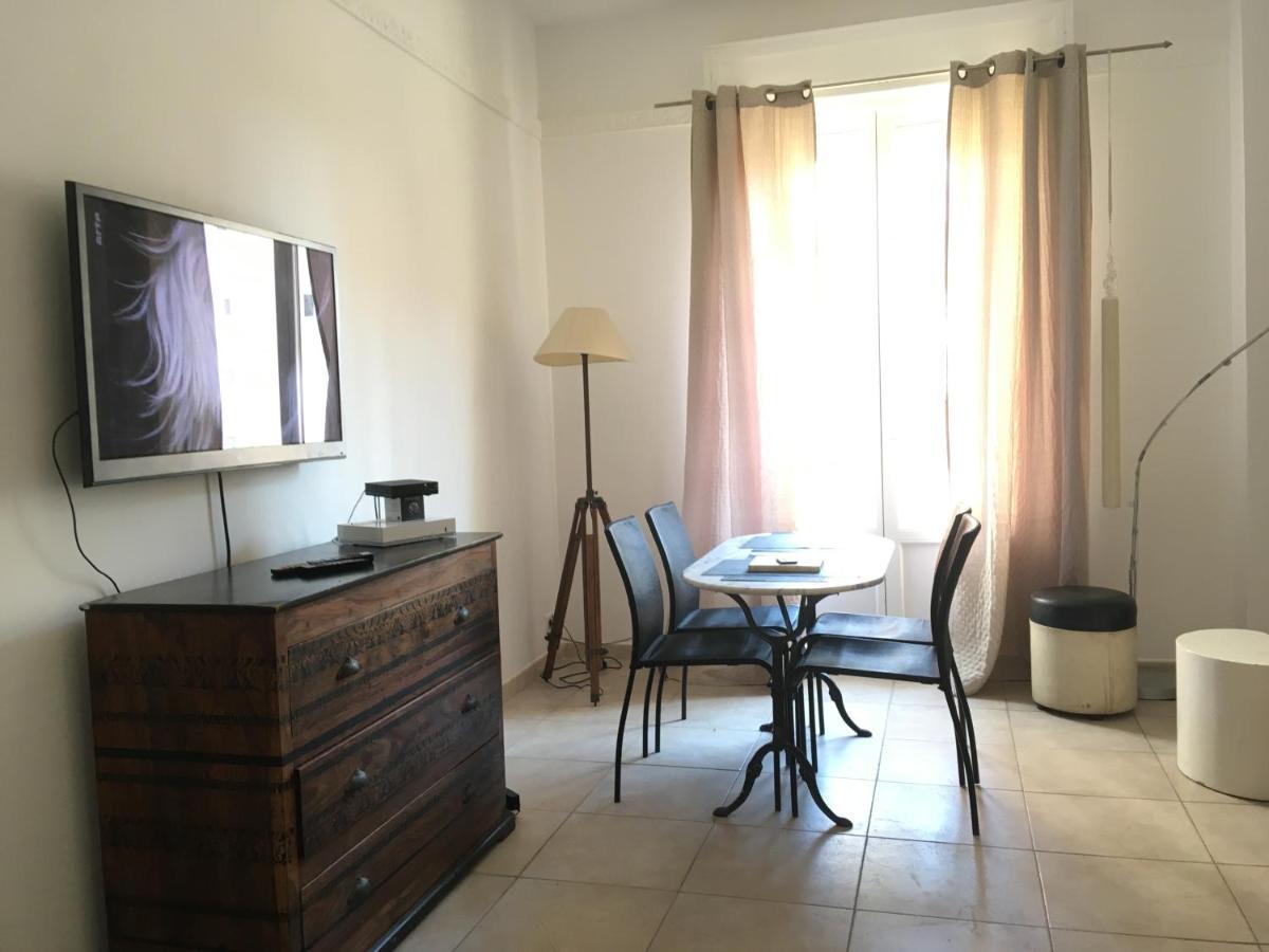 Pres De La Plage Ensoleille Apartman Juan-les-Pins Kültér fotó
